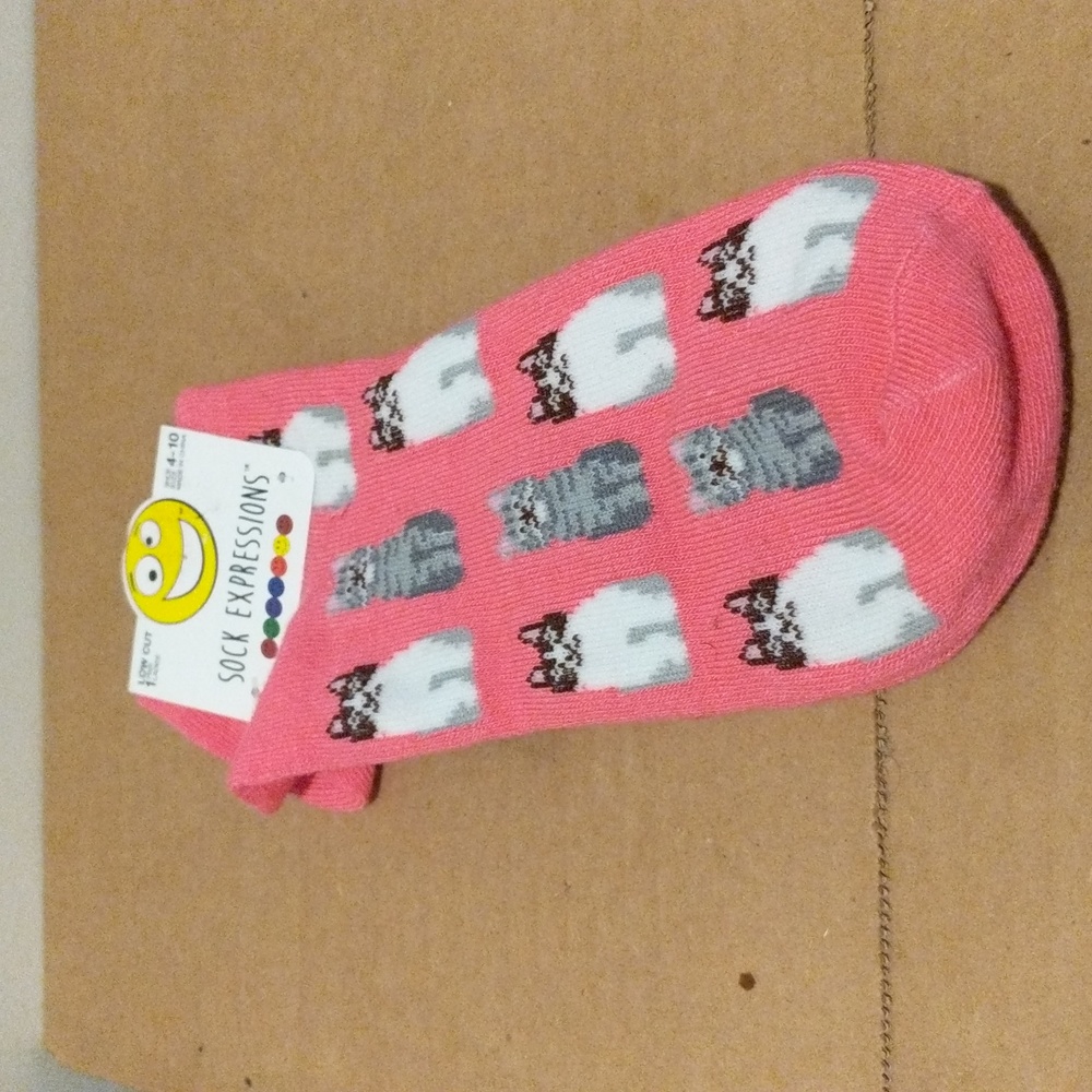 3/$30.00 Cat 😺 Kitten Women Low Cut  novelty Socks shoe size 4-10 Pet Animal🆕